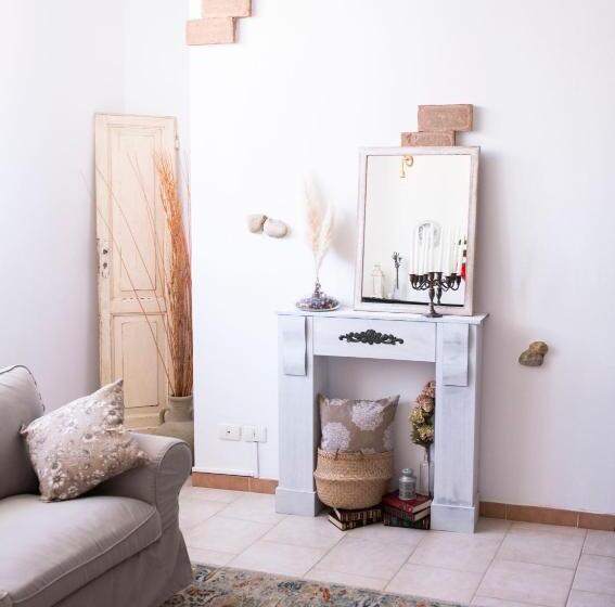 مبيت وإفطار Mama Maja