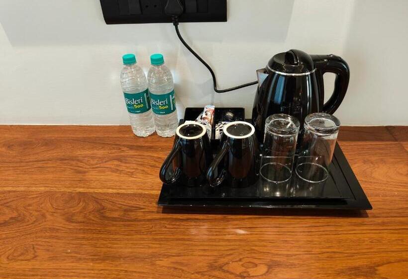 ホテル Guru Surbhi