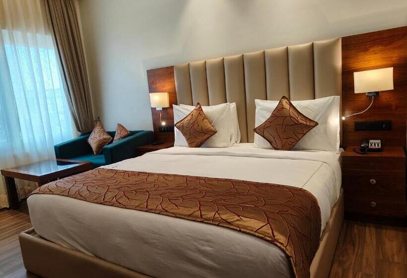 ホテル Guru Surbhi