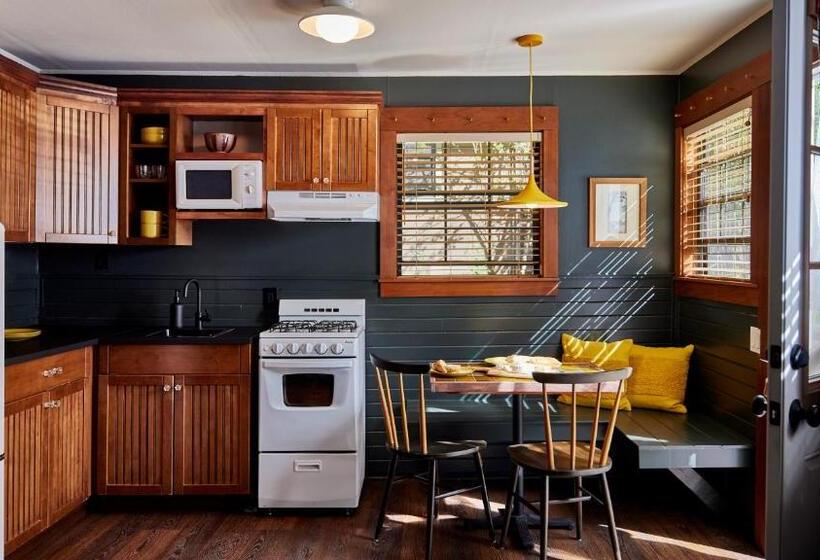 호텔 Highlands Resort   Adults Only