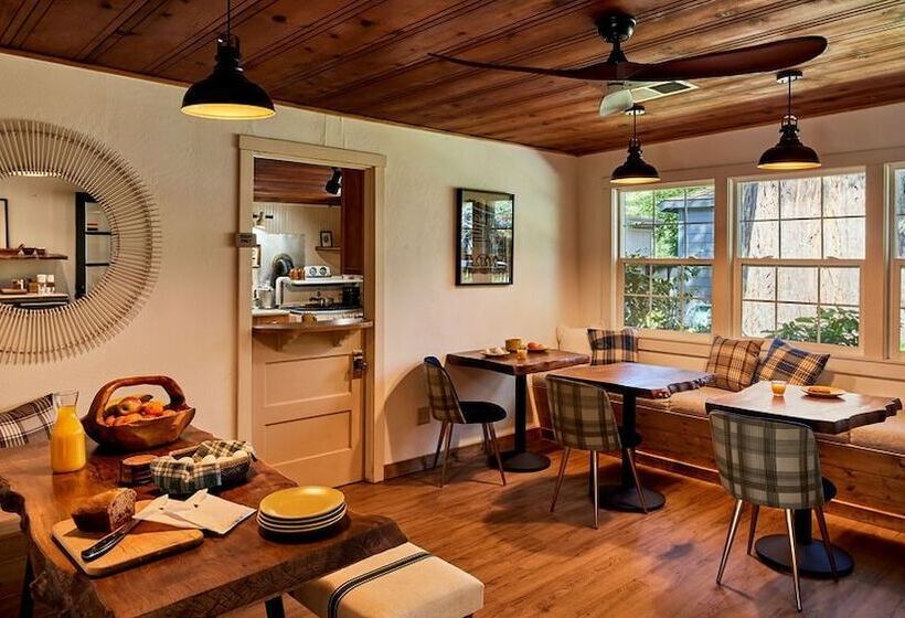 호텔 Highlands Resort   Adults Only