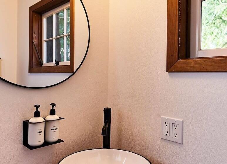 호텔 Highlands Resort   Adults Only