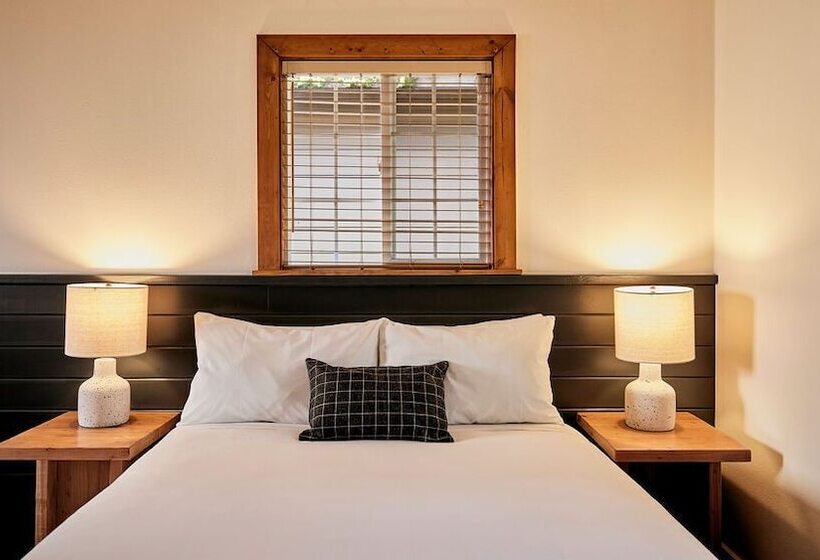 호텔 Highlands Resort   Adults Only