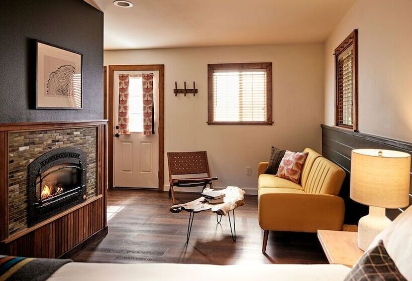 호텔 Highlands Resort   Adults Only