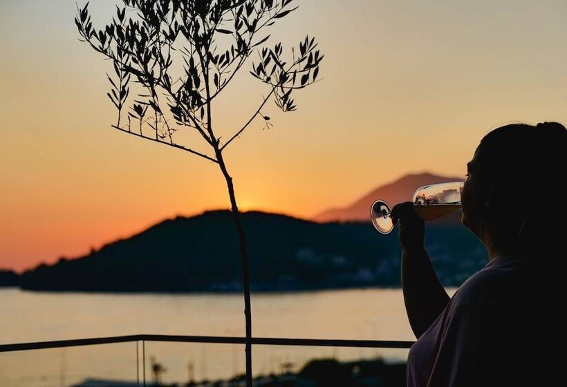 Nia Boutique Hotel By Rapo S Resort