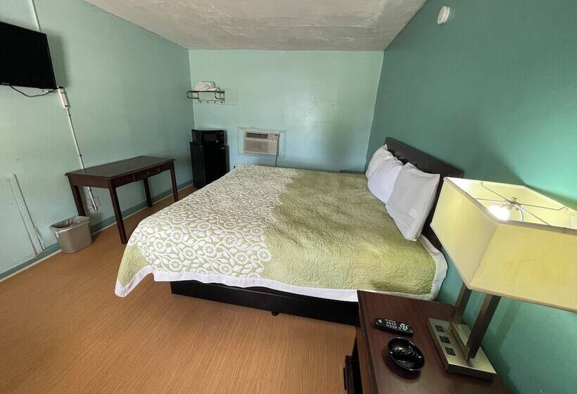 فندق Lamplighter Inn