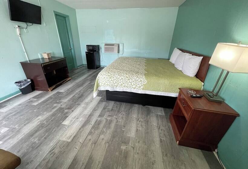 فندق Lamplighter Inn