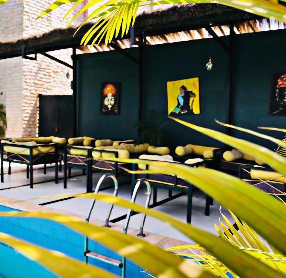 هتل Muse Boutique