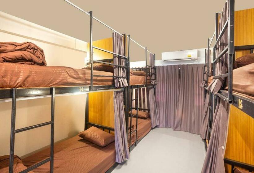 فندق Oyo 723 Lamphun Hostel