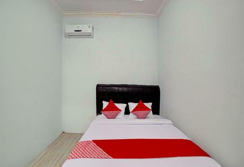 ホテル Oyo 90503 Madina Residence