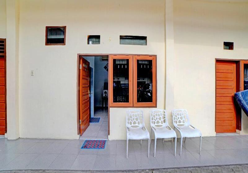 ホテル Oyo 90503 Madina Residence