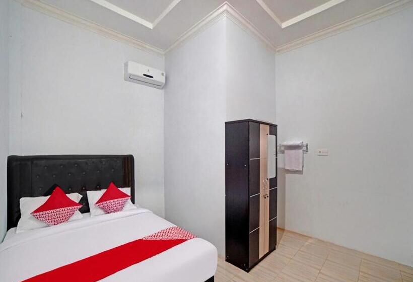 ホテル Oyo 90503 Madina Residence