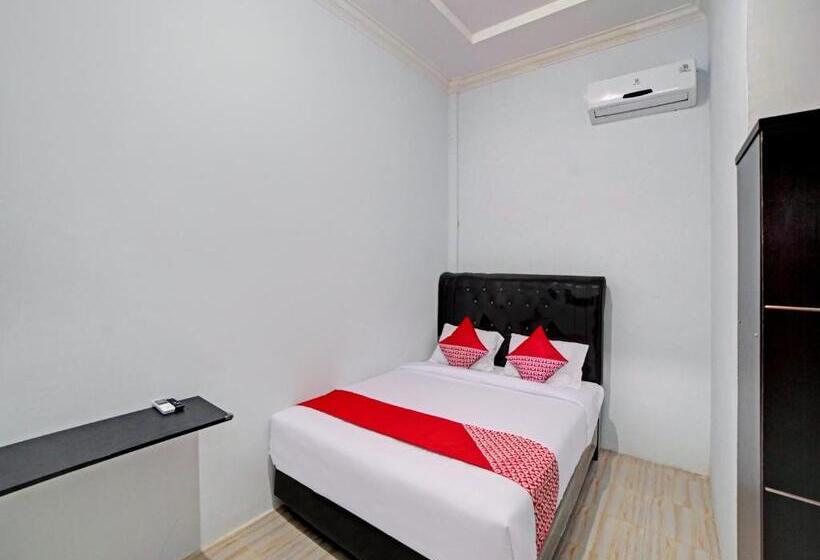 ホテル Oyo 90503 Madina Residence