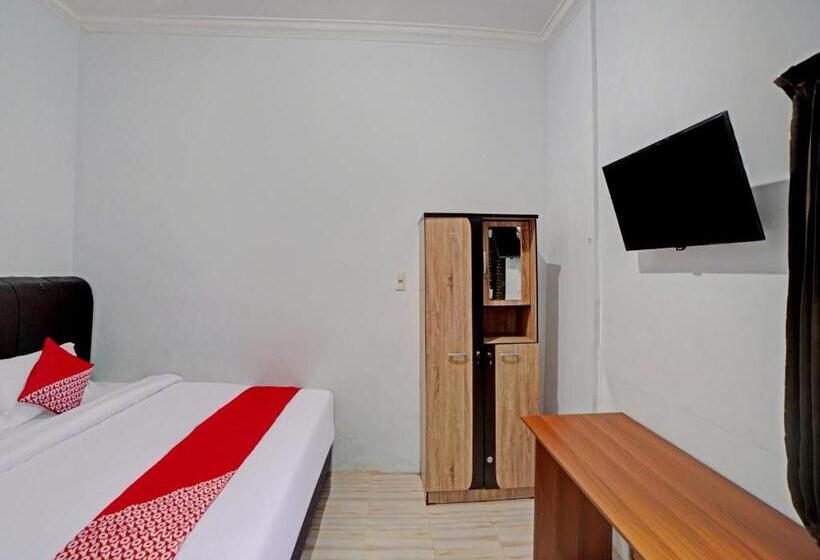 ホテル Oyo 90503 Madina Residence