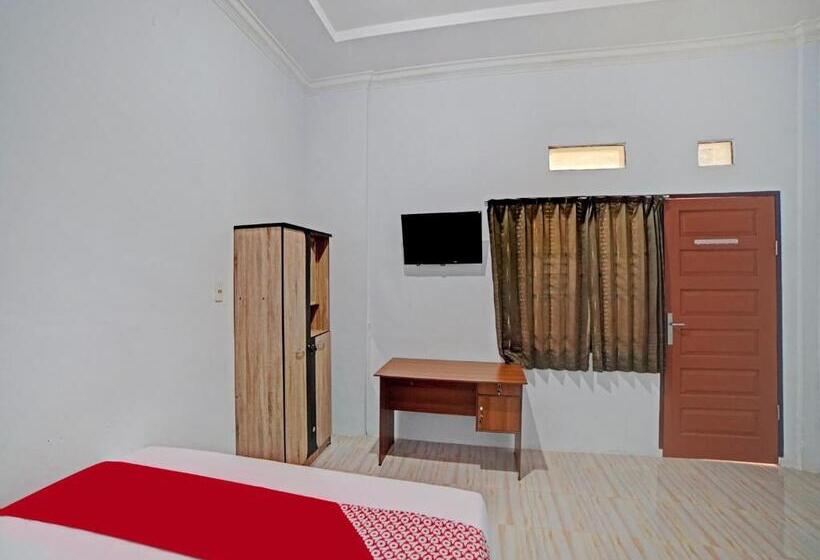 ホテル Oyo 90503 Madina Residence