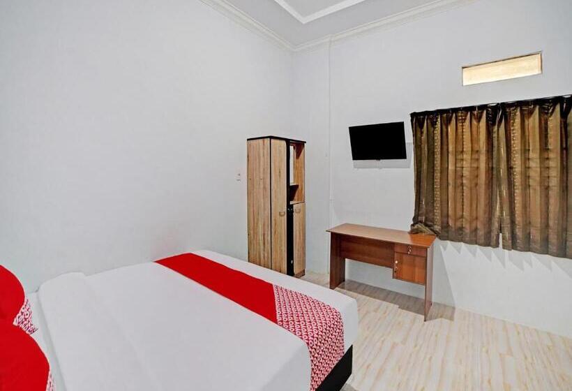 ホテル Oyo 90503 Madina Residence