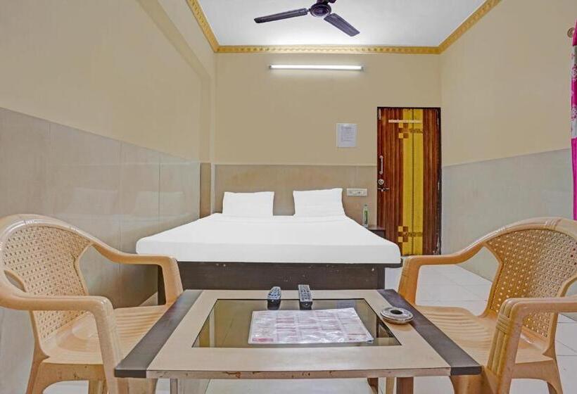 酒店 Spot On 81122 Alfa Lodge