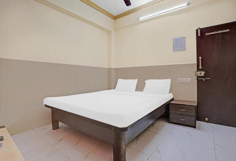 酒店 Spot On 81122 Alfa Lodge