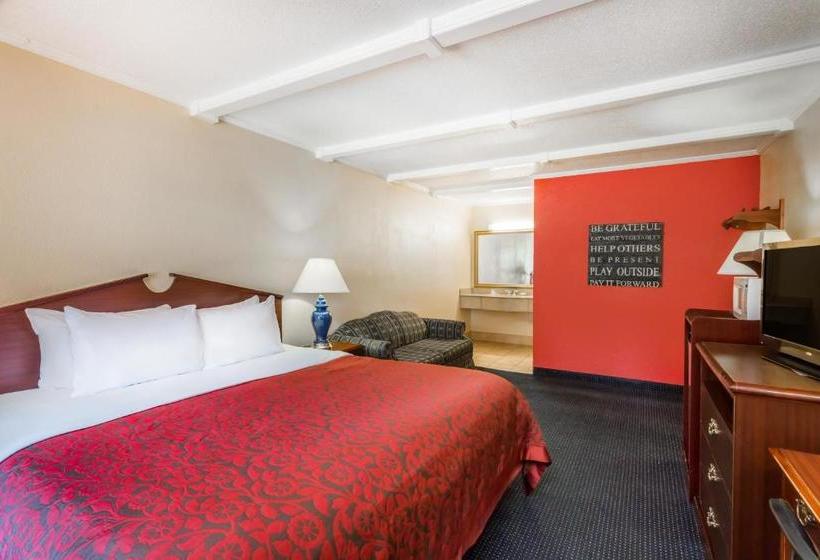 Отель The Inn At Plantation