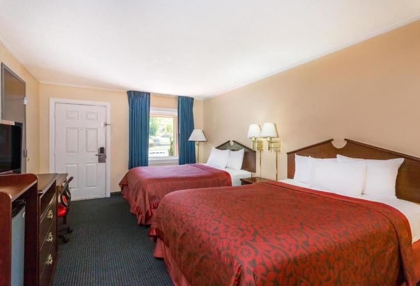 Отель The Inn At Plantation