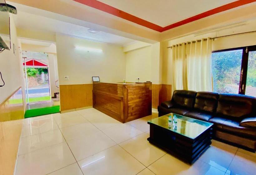 בית מלון כפרי Radiance Regency   Scenic Mountain View Rooms With Balcony