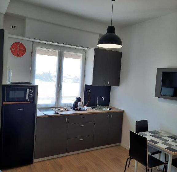 پانسیون Avezzano 3e60