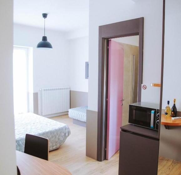 پانسیون Avezzano 3e60