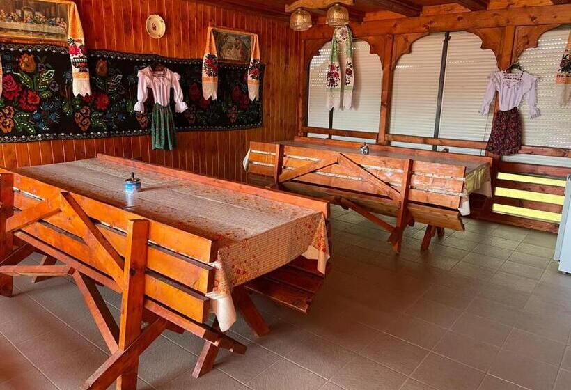 بنسيون Casa Marinca