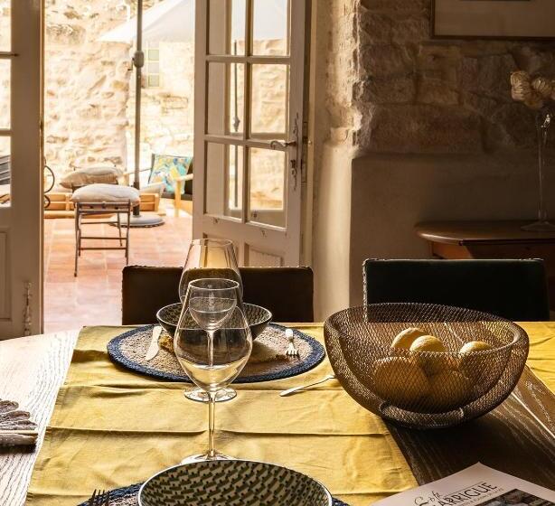 膳宿费 La Fugue Chambres D  Hôtes De Charme , Demeure Historique,piscine,jardin Proche Uzes Nimes Ales