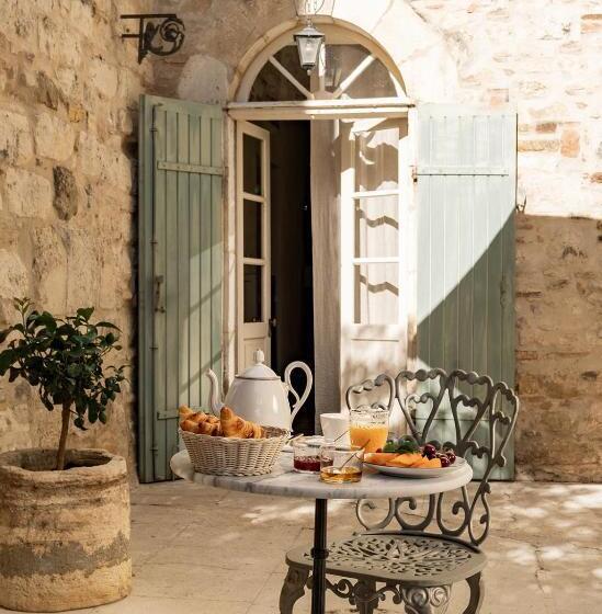 膳宿费 La Fugue Chambres D  Hôtes De Charme , Demeure Historique,piscine,jardin Proche Uzes Nimes Ales