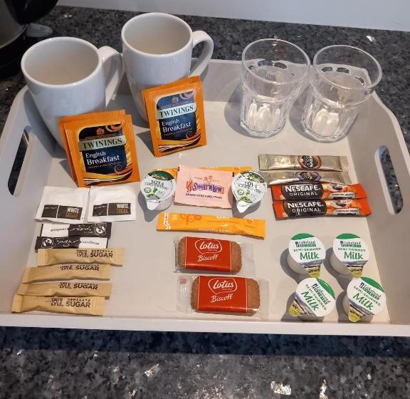 Общежитие Beachcliff Rooms & Apartments