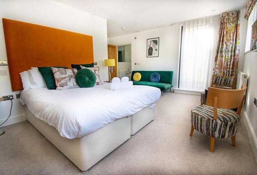 Общежитие Beachcliff Rooms & Apartments