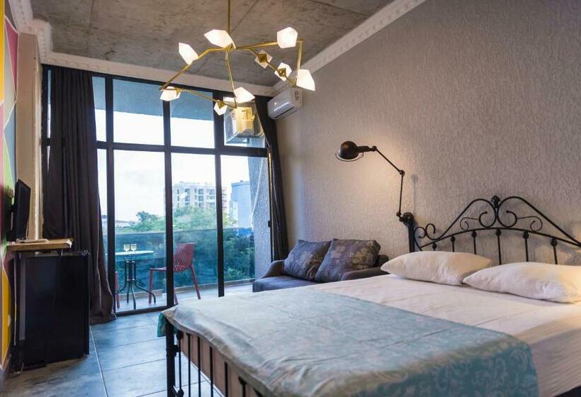 هاستل Tj Gardens