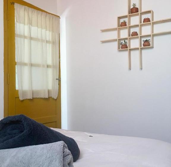 Bed and Breakfast Amalaya Hostel