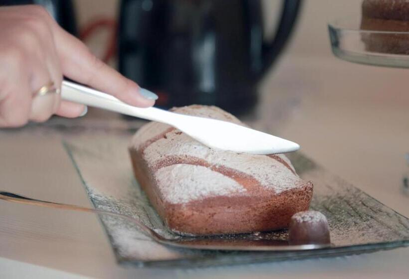 민박 Blumarine Suite