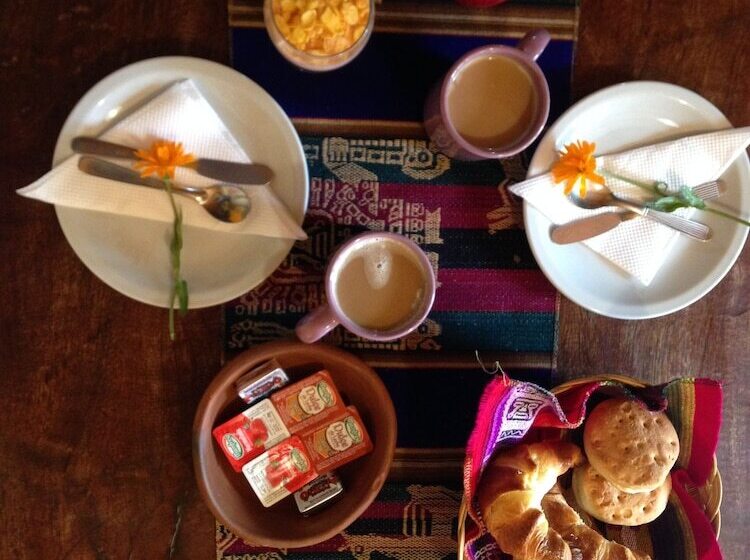 تختخواب و صبحانه Hostal Del Suri