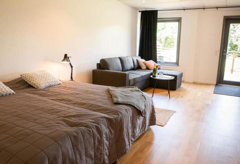 Kungälv Kode Golf Club Bed & Breakfast