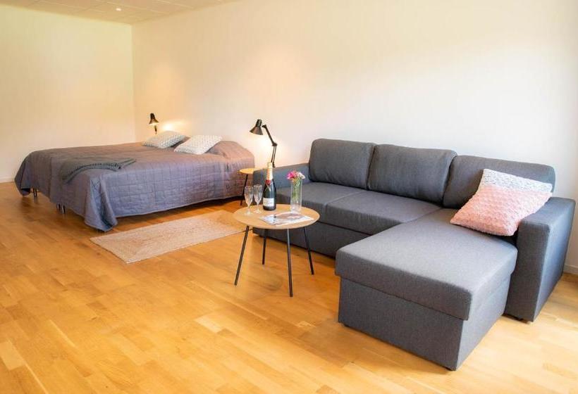 Kungälv Kode Golf Club Bed & Breakfast