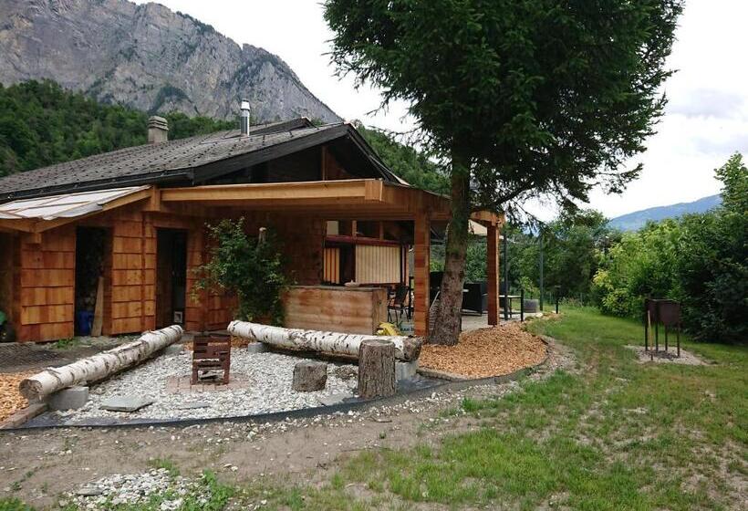 住宿加早餐 La Tzavane