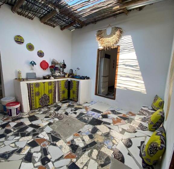 ベッドアンドブレックファースト Malaika House Paje