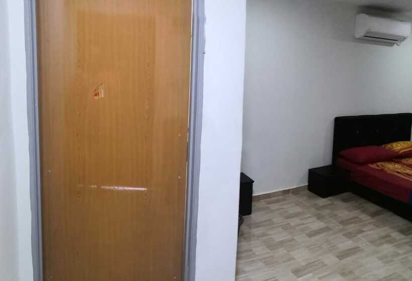 Отель Oyo 90272 Alang Bonda Chalet