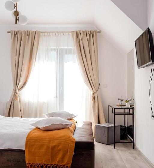 펜션 Belmont Voronet