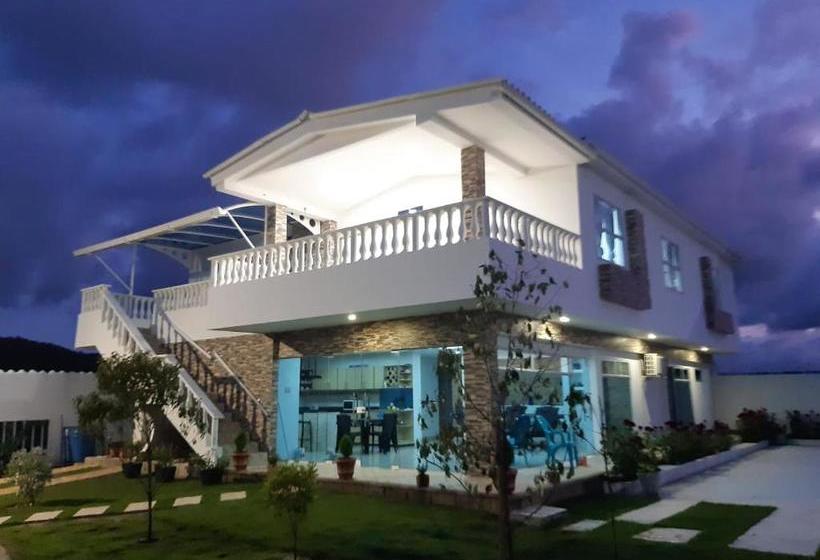 بنسيون Cabaña Villa Carmen