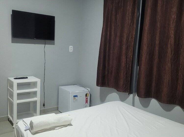 פנסיון Pousada Alemk