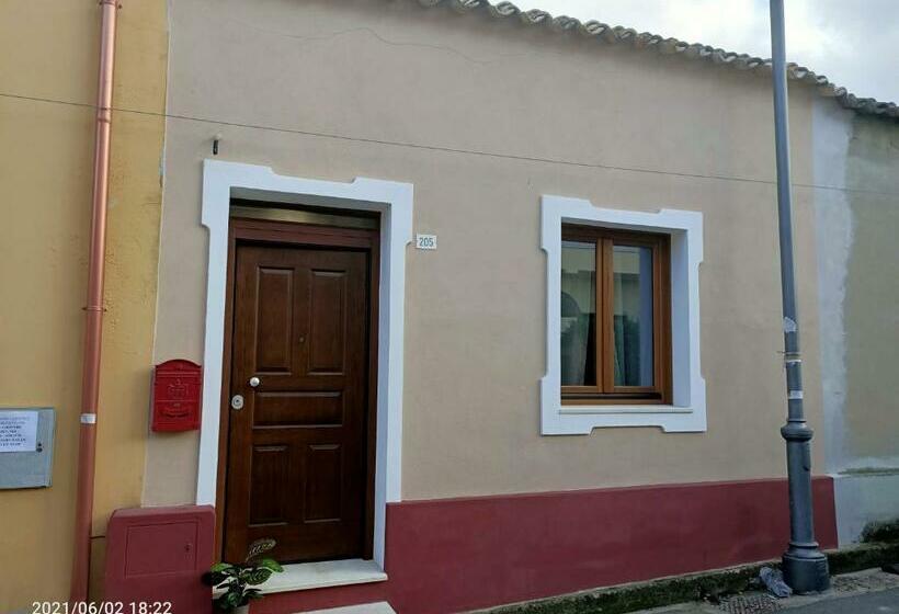 膳宿费 S'incontru Affittacamere