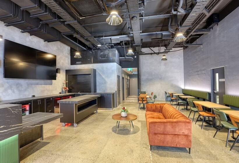 Microtel By Wyndham Wellington