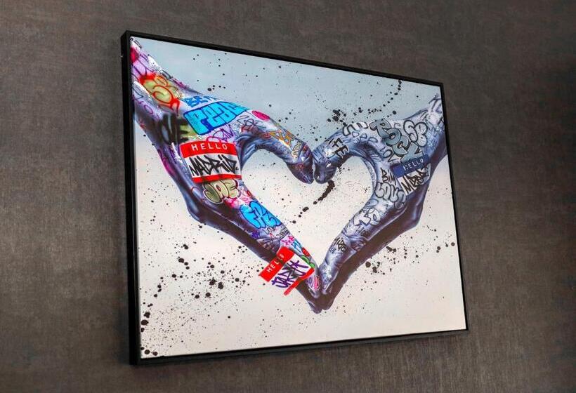 Microtel By Wyndham Wellington