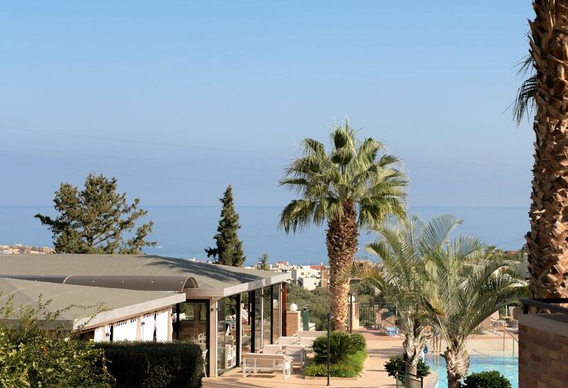 Курорт Asterias Village