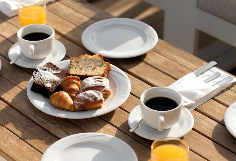 Курорт Asterias Village