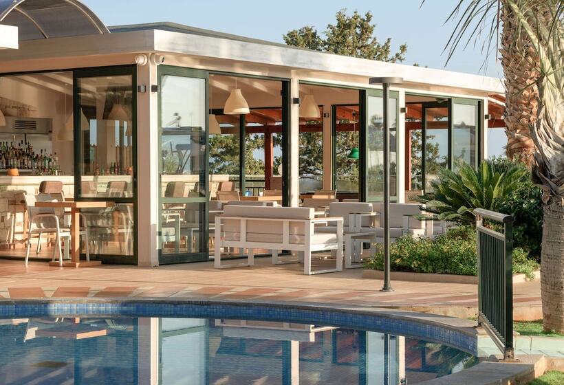 Курорт Asterias Village